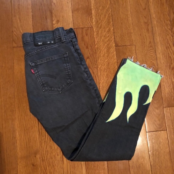 HAND PAINTED JEANS - Picture 2 of 4